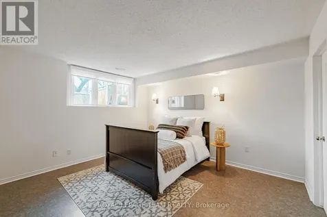 1615 Locksley Lane Ottawa ON K1J 1B6