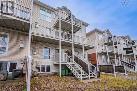 1615 Locksley Lane Ottawa ON K1J 1B6