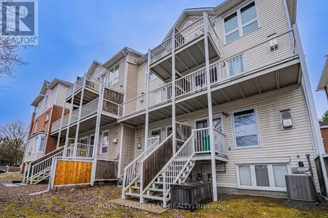 1615 Locksley Lane Ottawa ON K1J 1B6