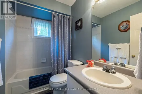 37 Brouwer Crescent Wasaga Beach ON L9Z 1L8