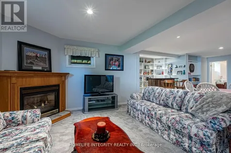 37 Brouwer Crescent Wasaga Beach ON L9Z 1L8