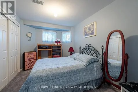 37 Brouwer Crescent Wasaga Beach ON L9Z 1L8
