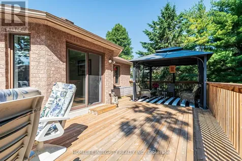 37 Brouwer Crescent Wasaga Beach ON L9Z 1L8