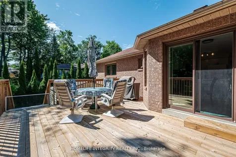 37 Brouwer Crescent Wasaga Beach ON L9Z 1L8