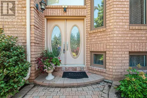 37 Brouwer Crescent Wasaga Beach ON L9Z 1L8