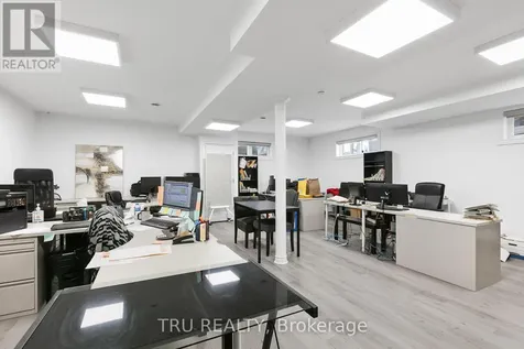 1901 Banff Avenue Ottawa ON K1V 7W9