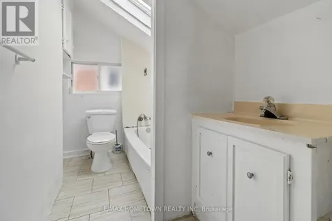 93 Perth Street Brockville ON K6V 5C8