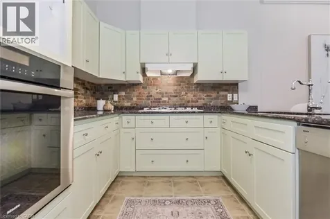 478 St Andrew Street East Fergus ON N1M 3V7