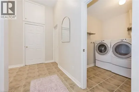 478 St Andrew Street East Fergus ON N1M 3V7