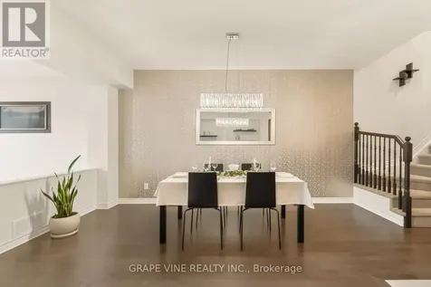 383 Memorial Grove Ottawa ON K1X 0C7