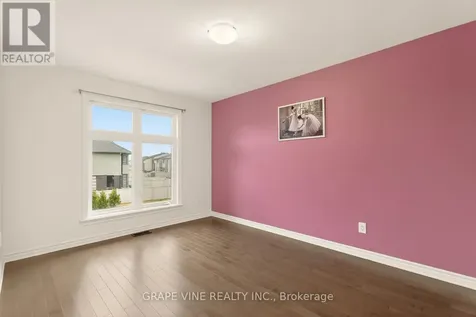 383 Memorial Grove Ottawa ON K1X 0C7