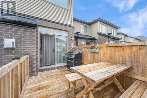 383 Memorial Grove Ottawa ON K1X 0C7