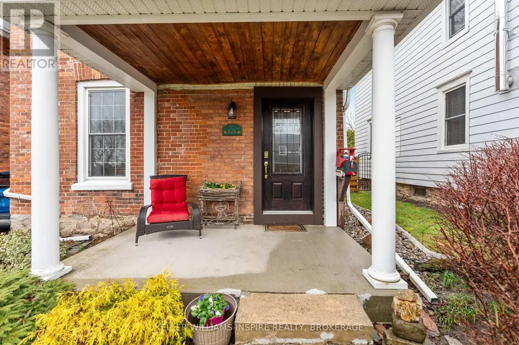 124 John Street Gananoque ON K7G 1A5