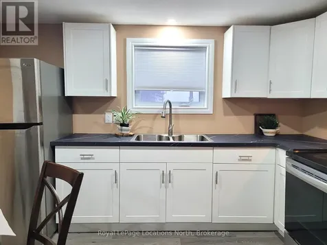 2045 River Road West Wasaga Beach ON L9Z 2W1