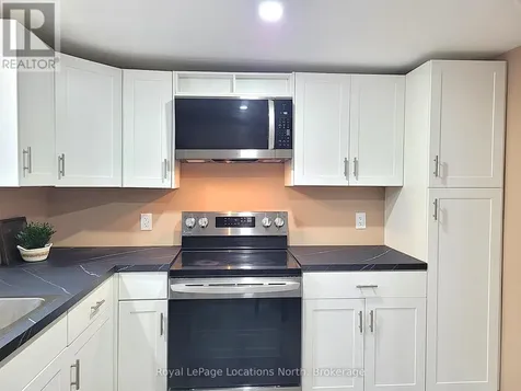 2045 River Road West Wasaga Beach ON L9Z 2W1