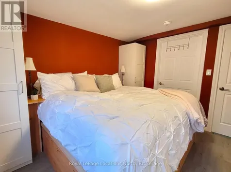 2045 River Road West Wasaga Beach ON L9Z 2W1