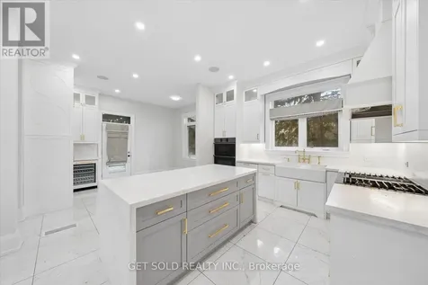 5040 Mount Nemo Crescent Burlington ON L7M 0T6