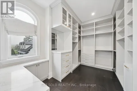 5040 Mount Nemo Crescent Burlington ON L7M 0T6