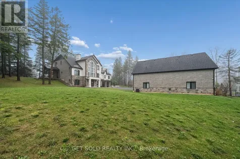 5040 Mount Nemo Crescent Burlington ON L7M 0T6