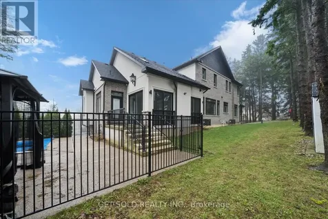 5040 Mount Nemo Crescent Burlington ON L7M 0T6