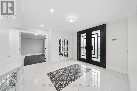 5040 Mount Nemo Crescent Burlington ON L7M 0T6