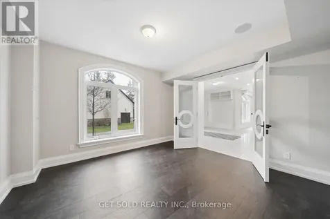5040 Mount Nemo Crescent Burlington ON L7M 0T6