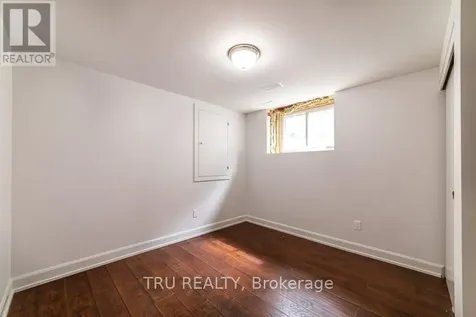 2424 Iris Street Ottawa ON K2C 1C6