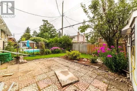 2424 Iris Street Ottawa ON K2C 1C6
