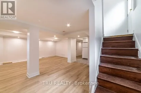 2424 Iris Street Ottawa ON K2C 1C6
