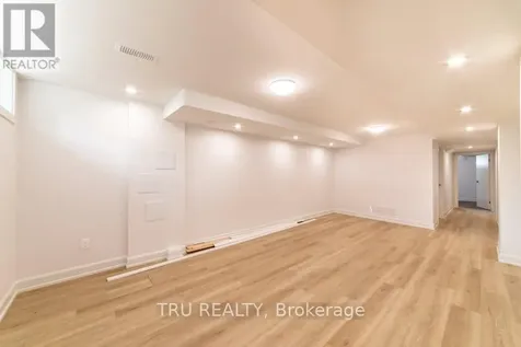 2424 Iris Street Ottawa ON K2C 1C6