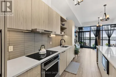 185 Dunlop Street East Barrie (lakeshore) ON L4M 0L7