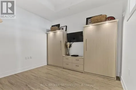 185 Dunlop Street East Barrie (lakeshore) ON L4M 0L7