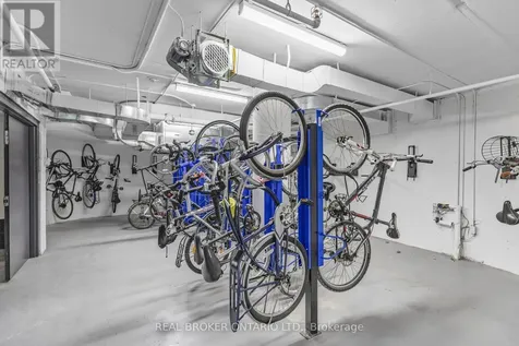 185 Dunlop Street East Barrie (lakeshore) ON L4M 0L7