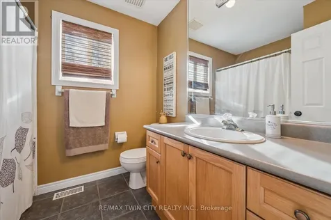 7 Hearthbridge Street Kitchener ON N2R 1L5