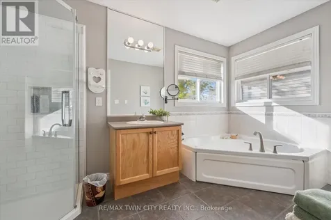 7 Hearthbridge Street Kitchener ON N2R 1L5