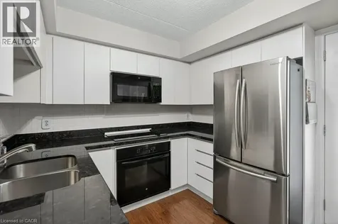 2010 Cleaver Avenue Burlington ON L7M 4C1