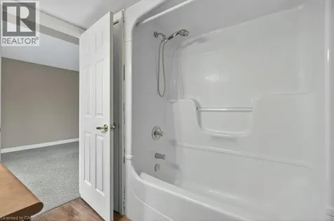 2010 Cleaver Avenue Burlington ON L7M 4C1