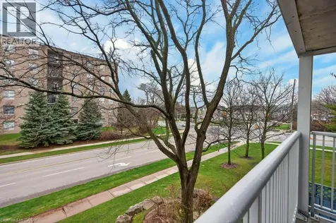 2010 Cleaver Avenue Burlington ON L7M 4C1