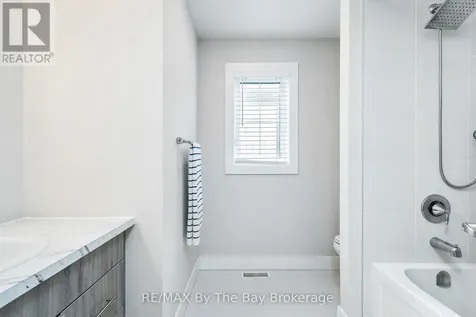 112 Sycamore Street Blue Mountains ON L9Y 4E2