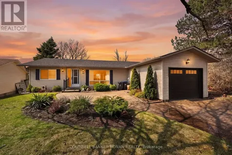 105 Tecumseth Pines Drive New Tecumseth ON L0G 1W0