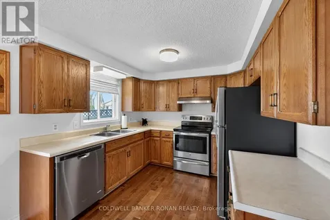 105 Tecumseth Pines Drive New Tecumseth ON L0G 1W0
