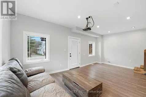 94 Mill Street Uxbridge ON L3P 1H4