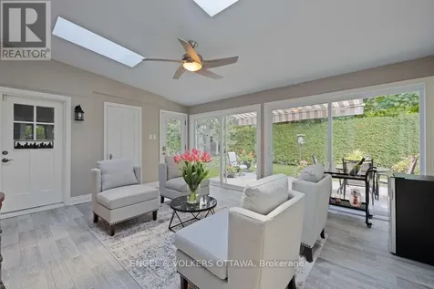 215 Springfield Road Ottawa ON K1M 0L1