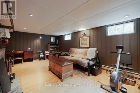 215 Springfield Road Ottawa ON K1M 0L1