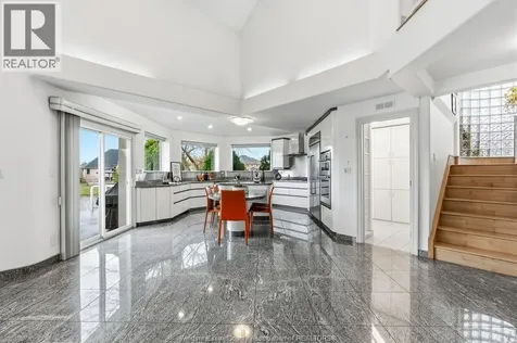 4572 Lake Grande Court Windsor ON N9G 2R3