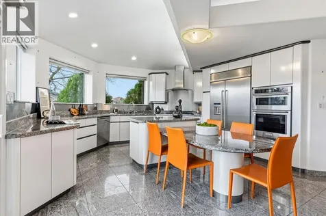 4572 Lake Grande Court Windsor ON N9G 2R3