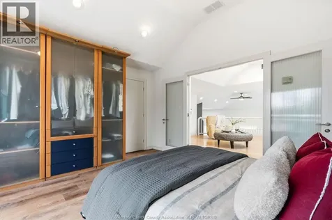 4572 Lake Grande Court Windsor ON N9G 2R3