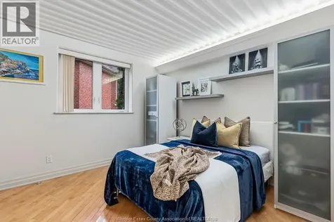 4572 Lake Grande Court Windsor ON N9G 2R3