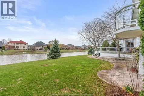 4572 Lake Grande Court Windsor ON N9G 2R3