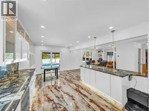 1098 Stoneybrook Crescent Windsor ON N9G 2Y3